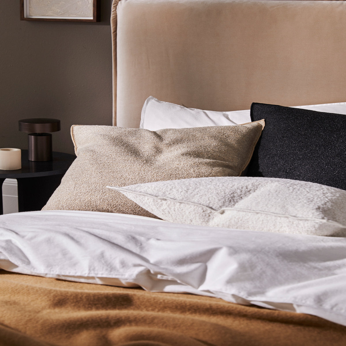 Alberto Cushion - Onyx