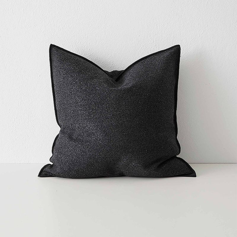 Alberto Cushion - Onyx